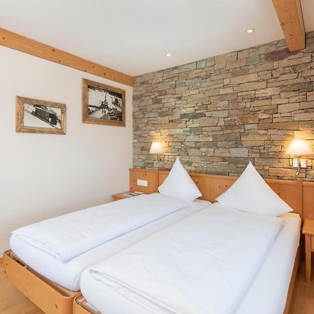 Berghotel Truebsee - Accessible Only By Cable Car Engelberg Exterior photo
