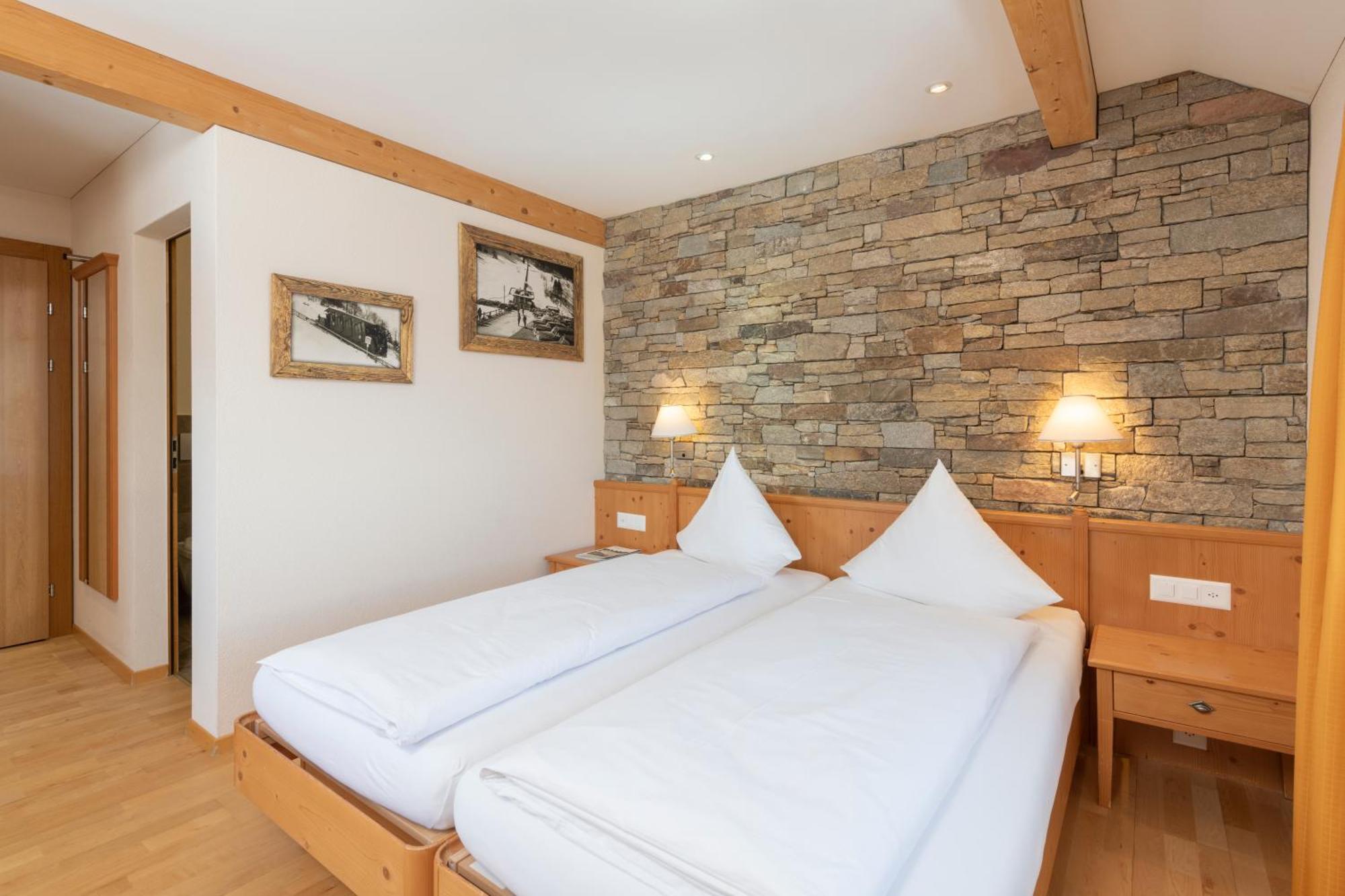 Berghotel Truebsee - Accessible Only By Cable Car Engelberg Exterior photo