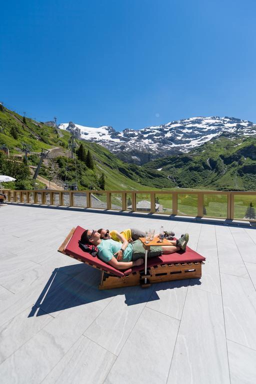 Berghotel Truebsee - Accessible Only By Cable Car Engelberg Exterior photo