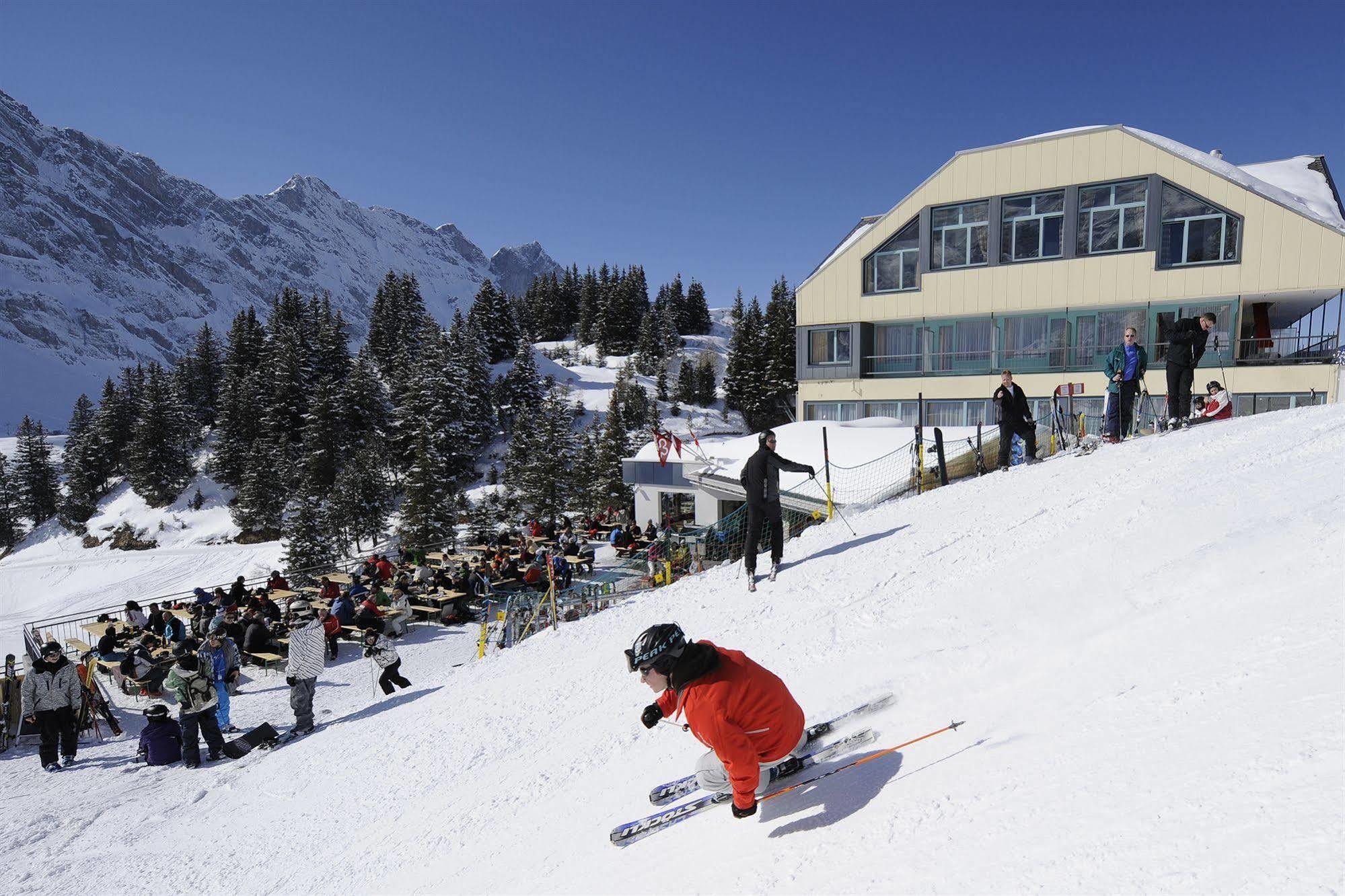 Berghotel Truebsee - Accessible Only By Cable Car Engelberg Exterior photo